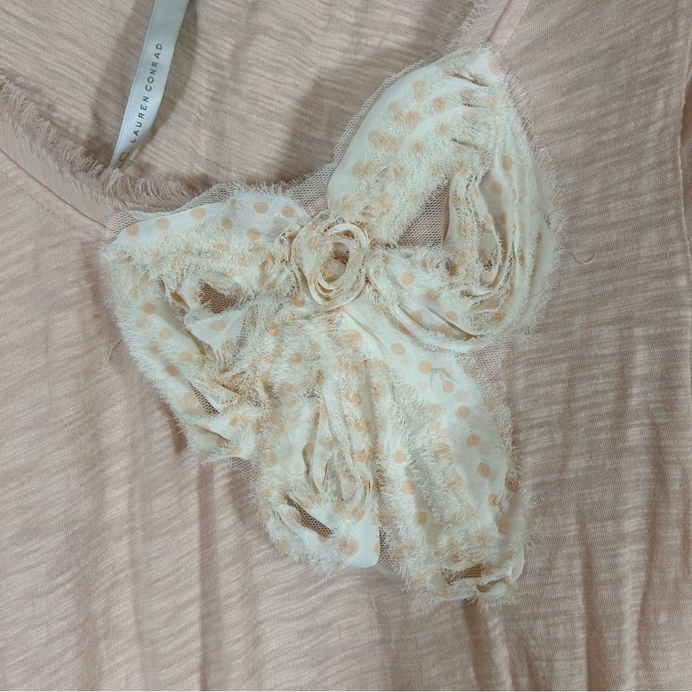 Lauren Conrad Womens Peach Polka Dot Chiffon Bow Tee M Eyelash Trim T Shirt Top - Picture 4 of 8